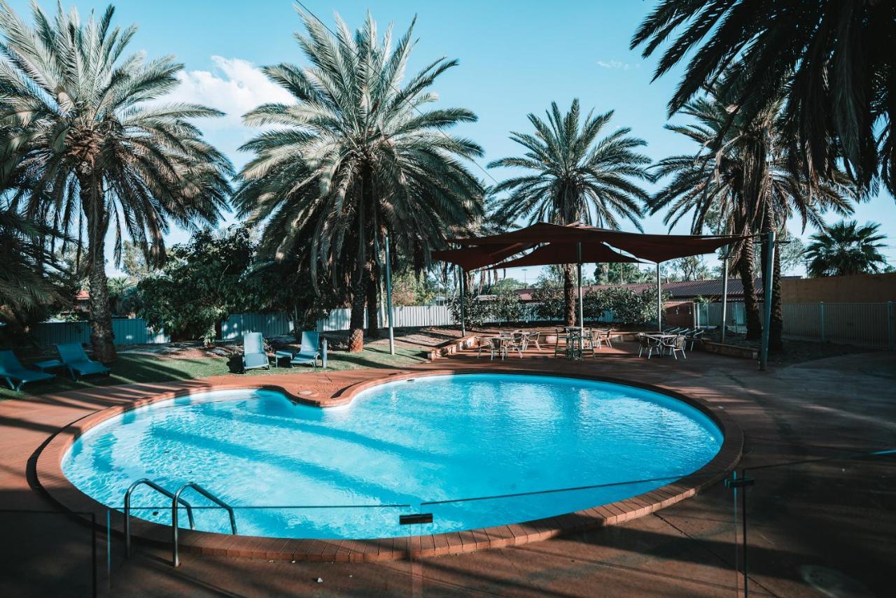 Seasons Hotel Ньюман Экстерьер фото